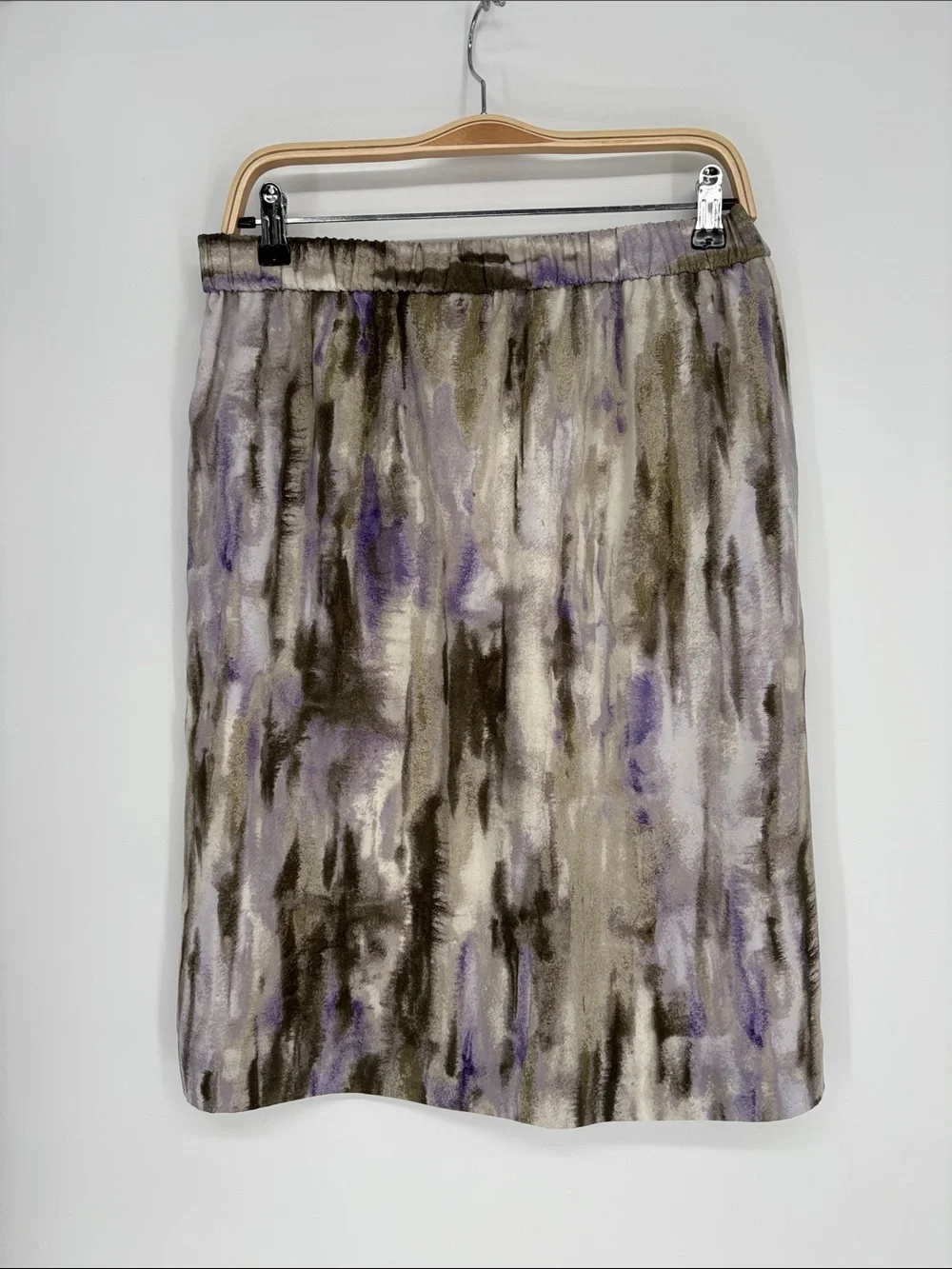 🚢 Chico's Watercolor elastic waist Skirt in Lavender & shades of grey w pockets